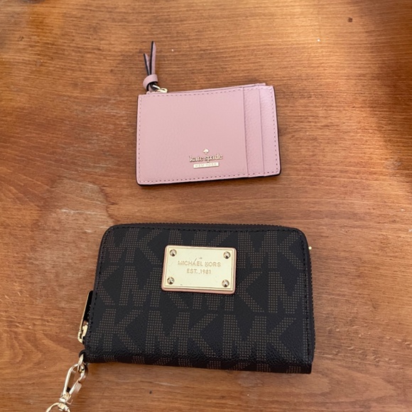 Woman’s Wallets - Picture 3 of 5